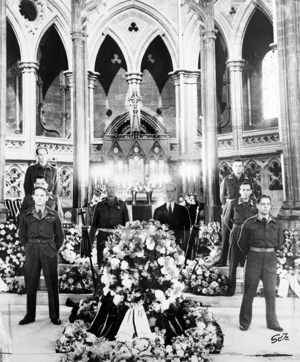 Kaptein Roll Lunds begravelse