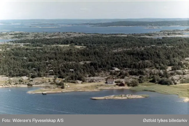 Flyfoto fra Tredalen, Spjærøy, Hvaler 1967.