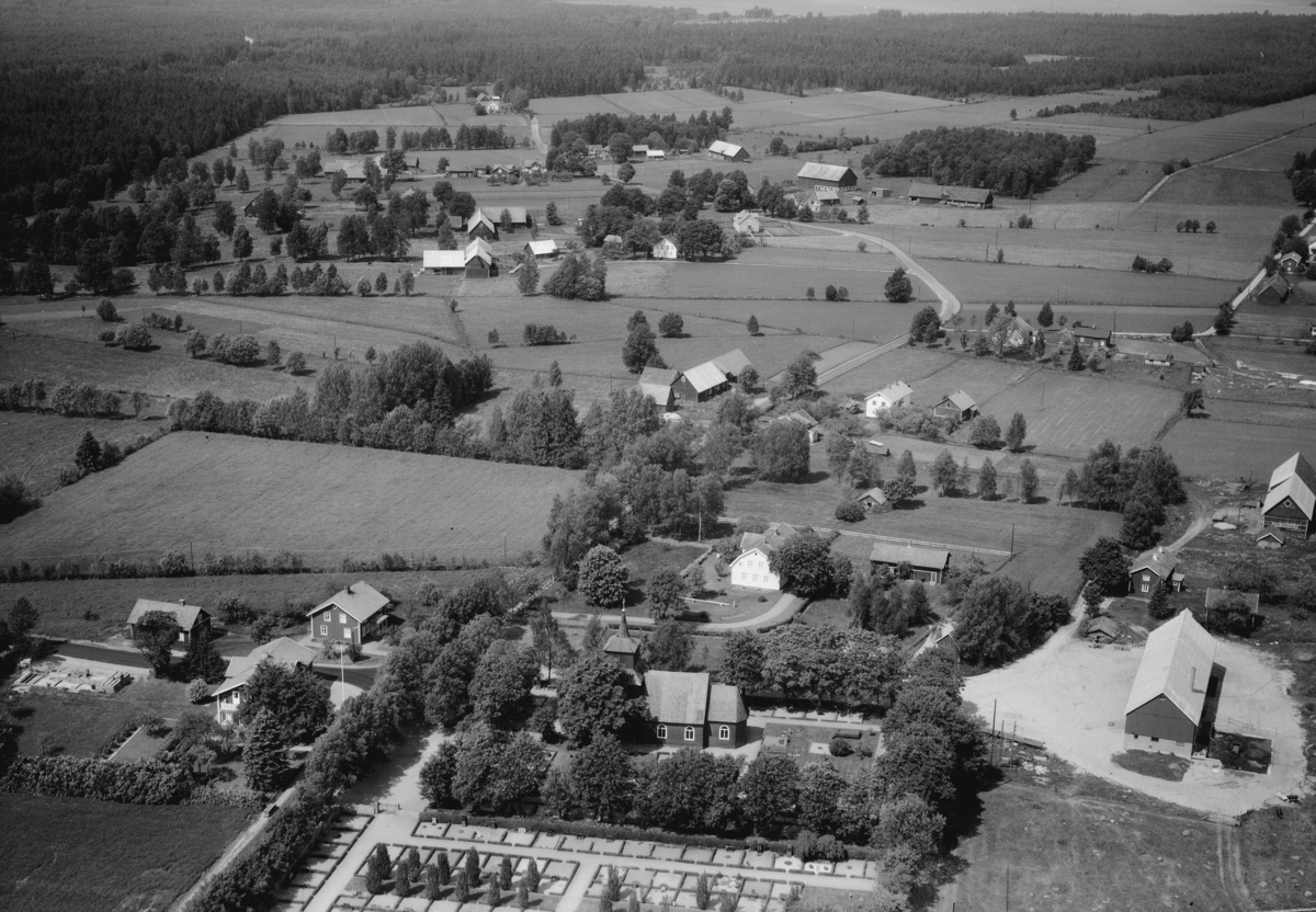 Flygfoto över Kävsjö i Gnosjö kommun, Jönköpings län. Nr: 295/1961