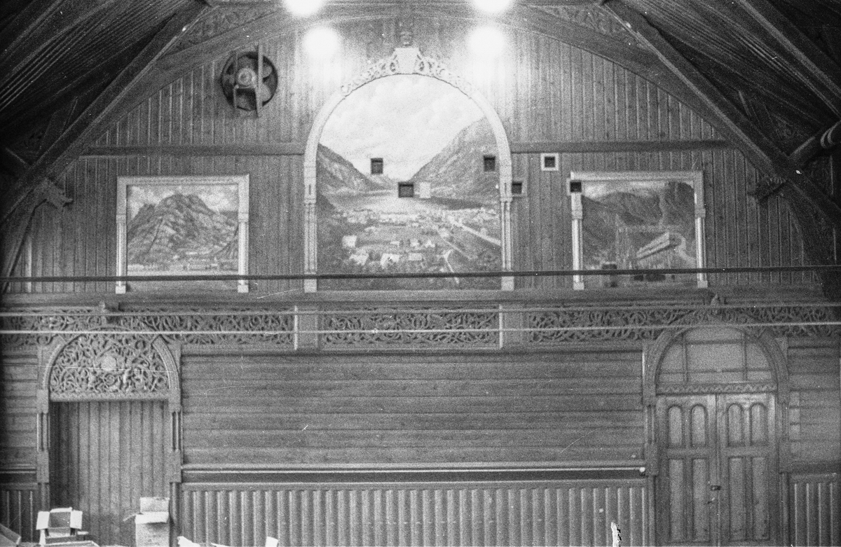 Interiør frå kinosalen i Odda gamle rådhus, tidlegare spisesalen på Hotel Hardanger.