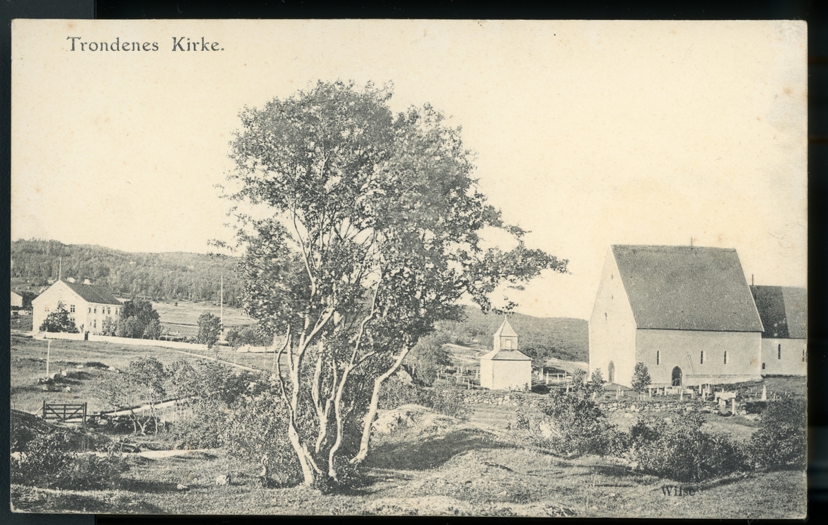 Landskap og bebyggelse ved Trondeneskirka.