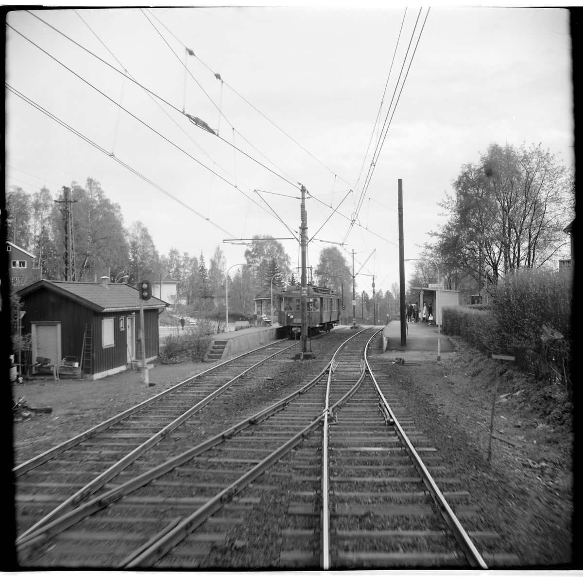 Spårvagn vid hållplats på Røabanen.