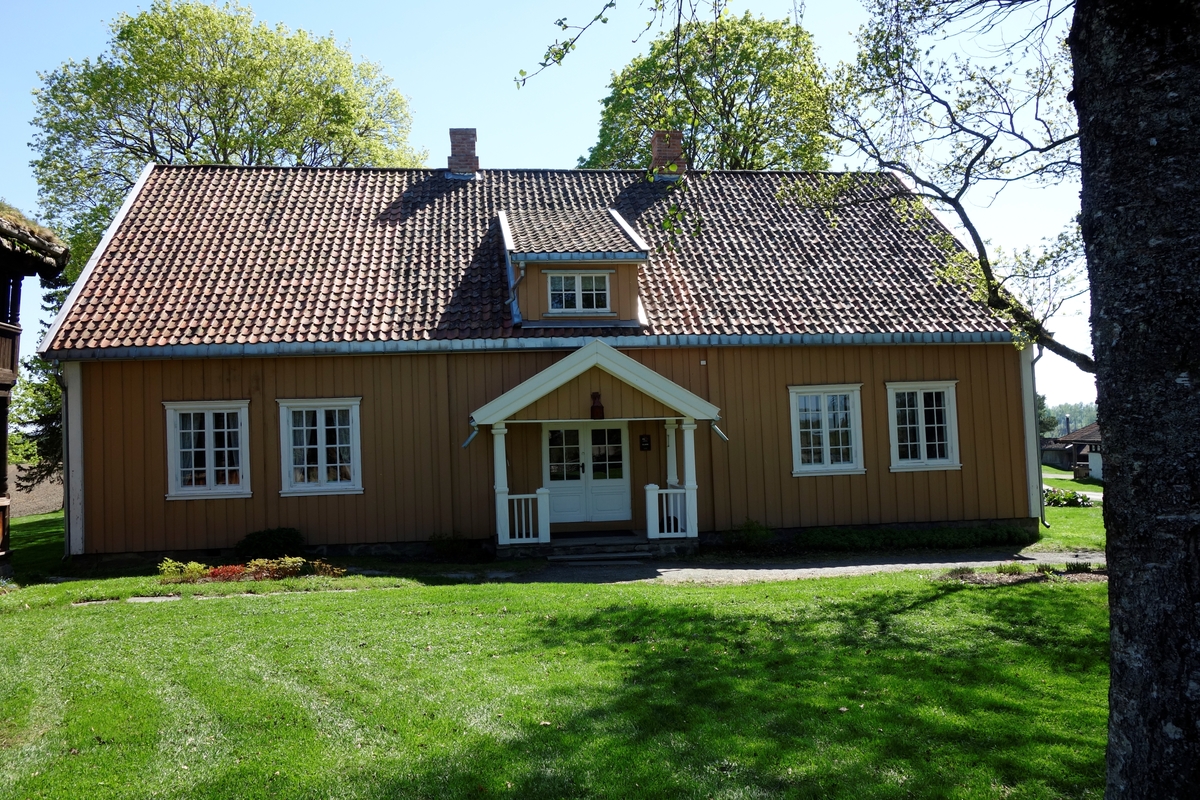 Bolighus gården Store Hvam, fra 1820. Ikke flyttet.