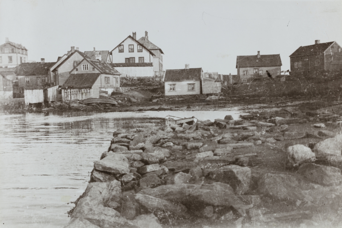 Hasseløy, Haugeverven, sett mot syd, ca. 1900.