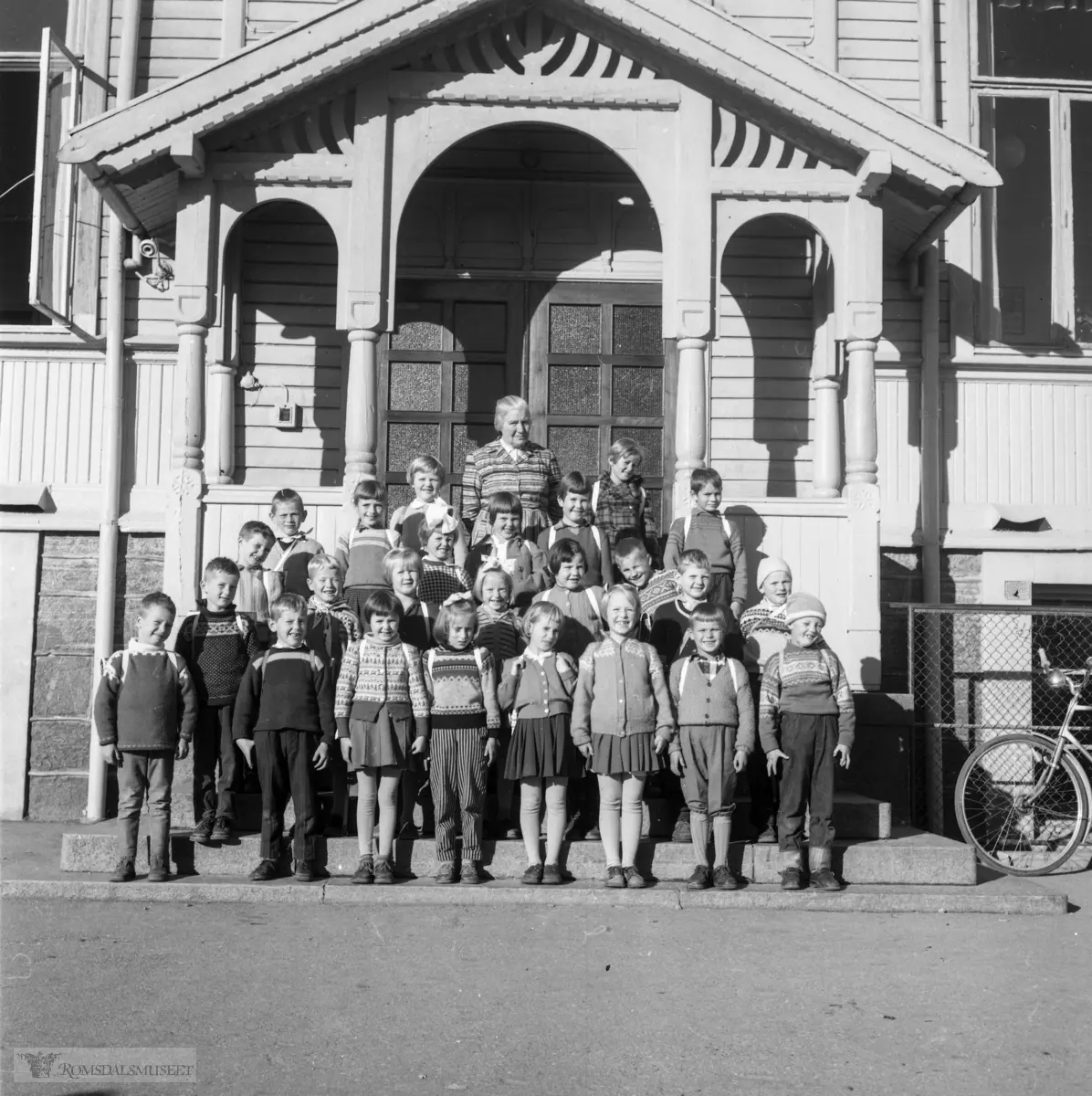 1. klasse Elvebakken skole 1958. Arkiv: 10692.