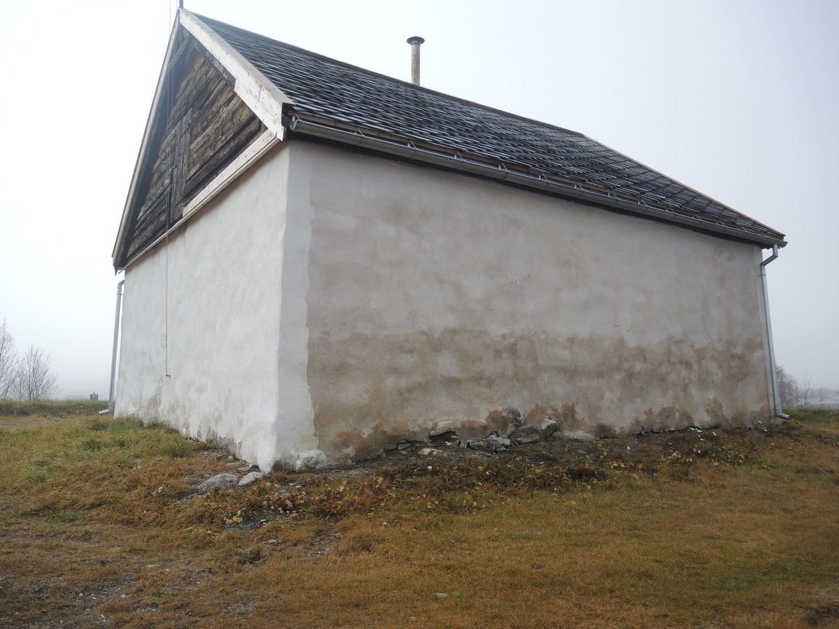 Krutthuset er oppført i 1748 og er murt av naturstein i leirmørtel, med innvendig tønnehvelv. Bygningen var en viktig del av kobberverkets virksomhet. Lokaliseringen av Krutthuset tydeliggjør viktigheten av å lagre kruttet i sikker avstand fra øvrige bygg. Anlegget ligger øst for byen og sør for slagghaugene.
Anlegget fremstår i dag som en gresskledd høyde med bebyggelse på alle kanter.