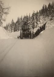 Snørydding på Tonsåsen januar-mars 1931