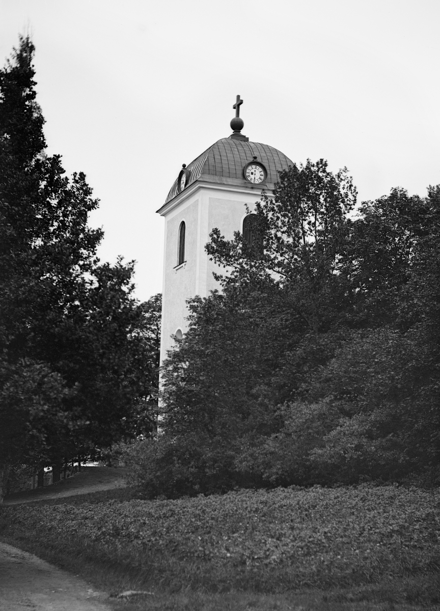 Den nya kyrka i Sankt Anna uppfördes under åren 1819-1821.