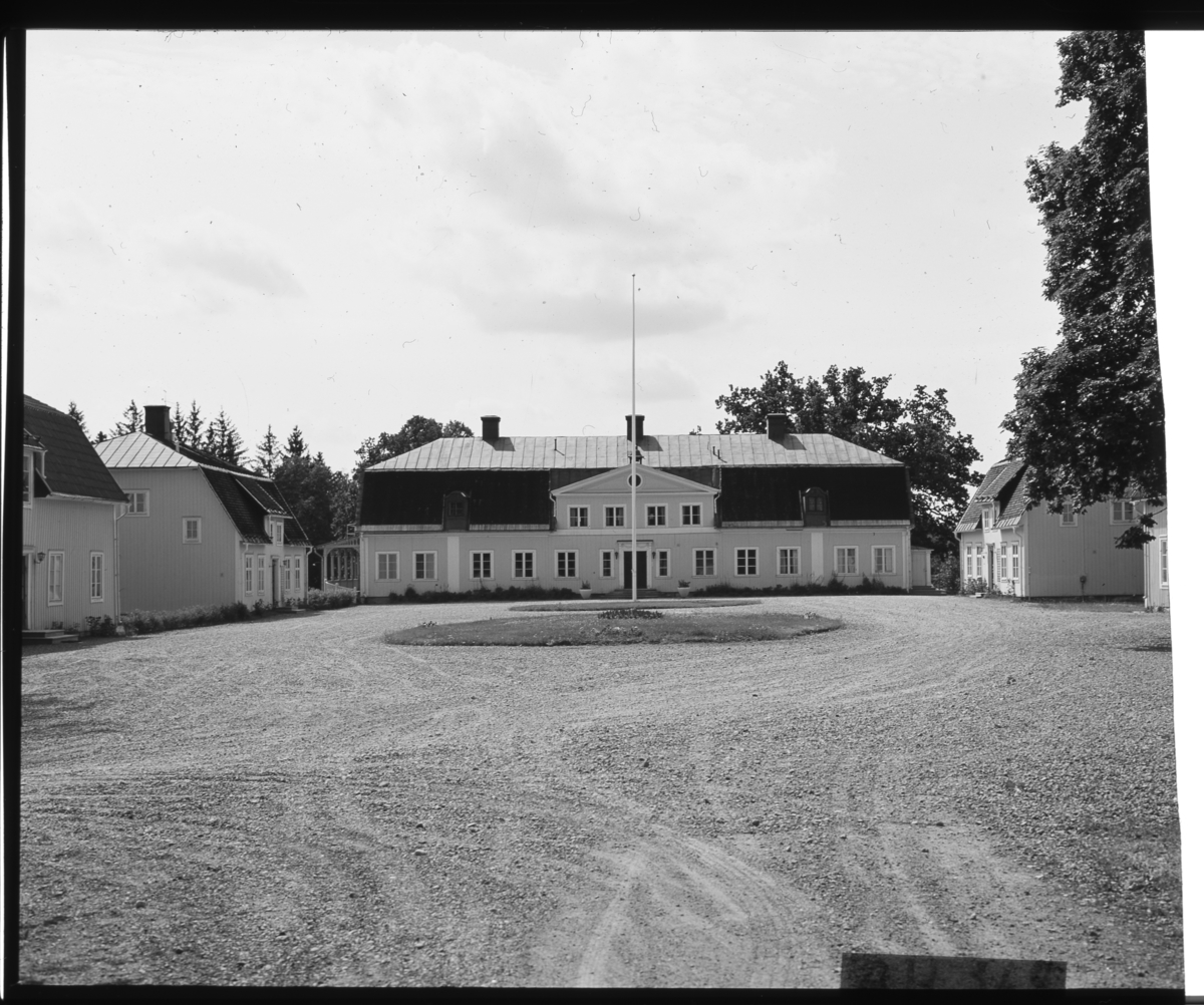 Volvoskolan i Karmansbo Herrgård, Skinnskatteberg
