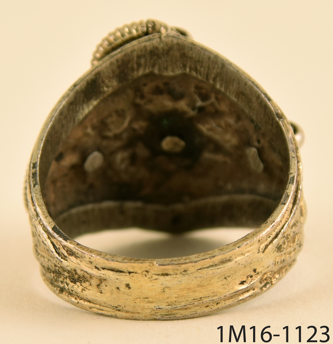 Ring - Västergötlands museum / DigitaltMuseum