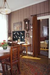"Gunda Eriksens hjem - 1950". Utstilling i OBOS-gården,  Wes