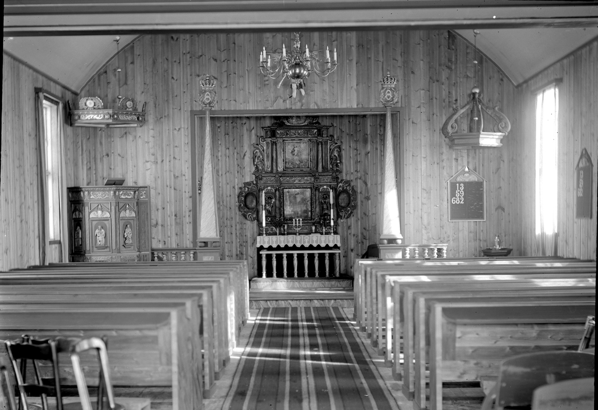 Interiør fra Tørberget kirke, Trysil. Kirken ble innviet i 1933.