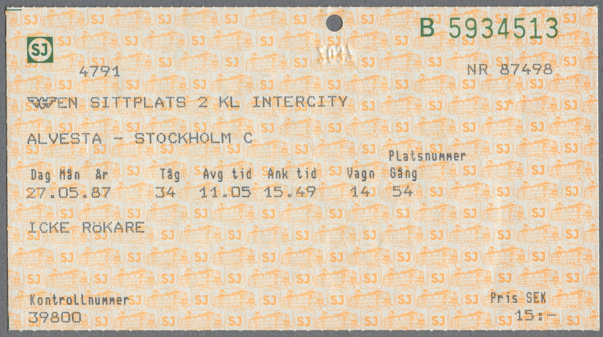 En sittplatsbiljett i 2:a klass Intercity, icke rökare, för sträckan Alvesta till Stockholm C. Avgångstid är 11.05 och ankomsttid är 15.49. Priset är 15 kronor. På baksidan finns reseinformtion i grön text. Biljetten är klippt.