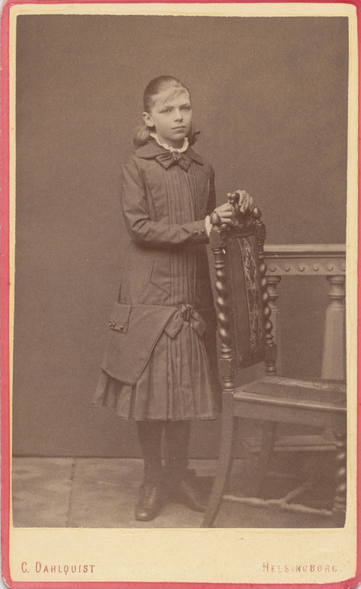 Adelaide Maria von Rettig, dotter till Sophie och Fredrik von Rettig, Åbo. Gift med friherre Måns Christer von Stedingk år 1894. Barnbarn till Robert Rettig.