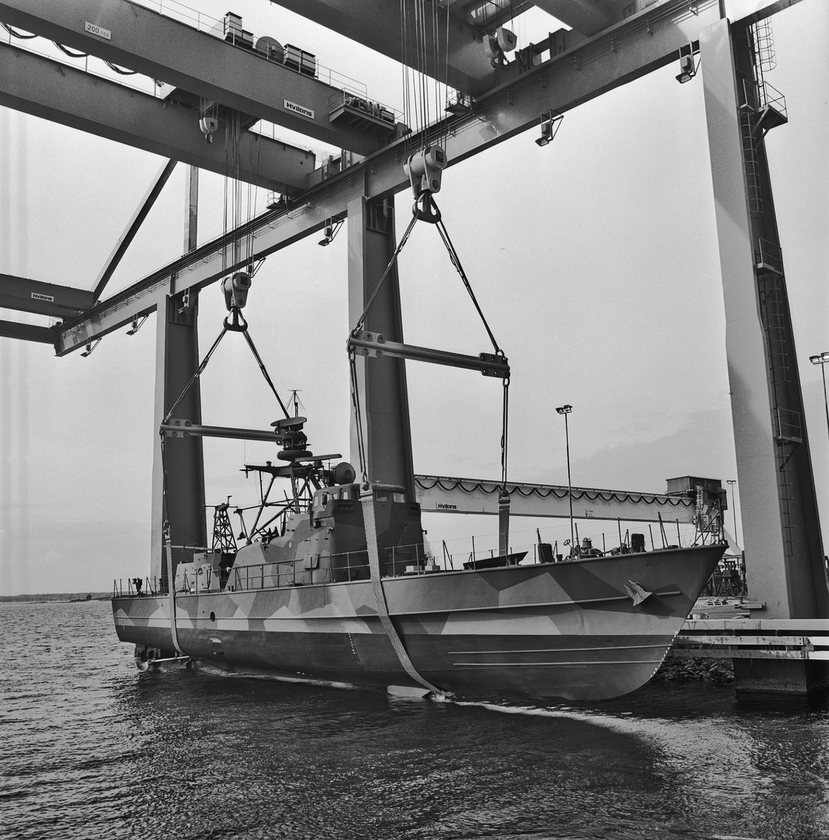 Sjösättning av Ptrb. Tordön efter ombyggnad - Marinmuseum / DigitaltMuseum