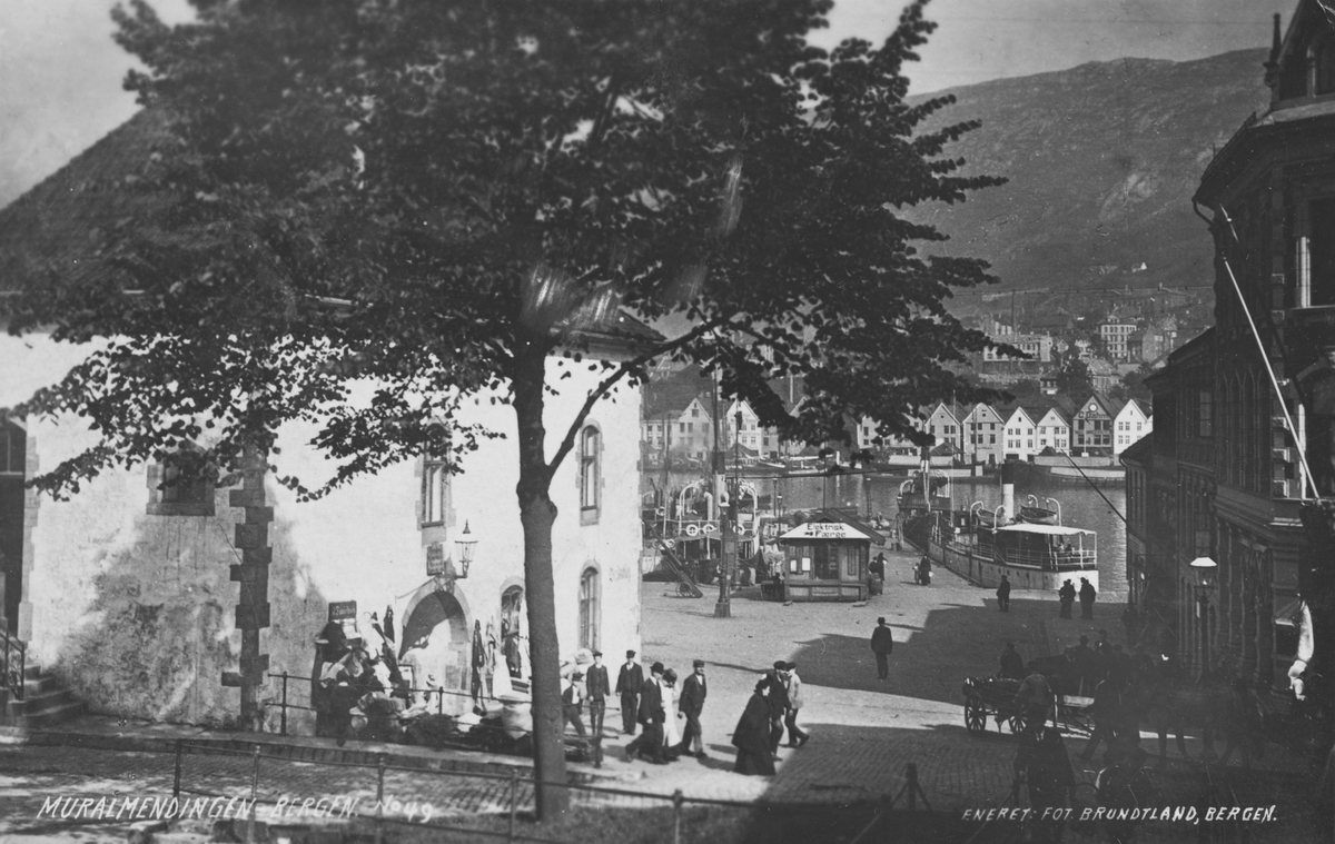 Bergen. Murallmenningen. Utgiver: Brundtland, før 1913.