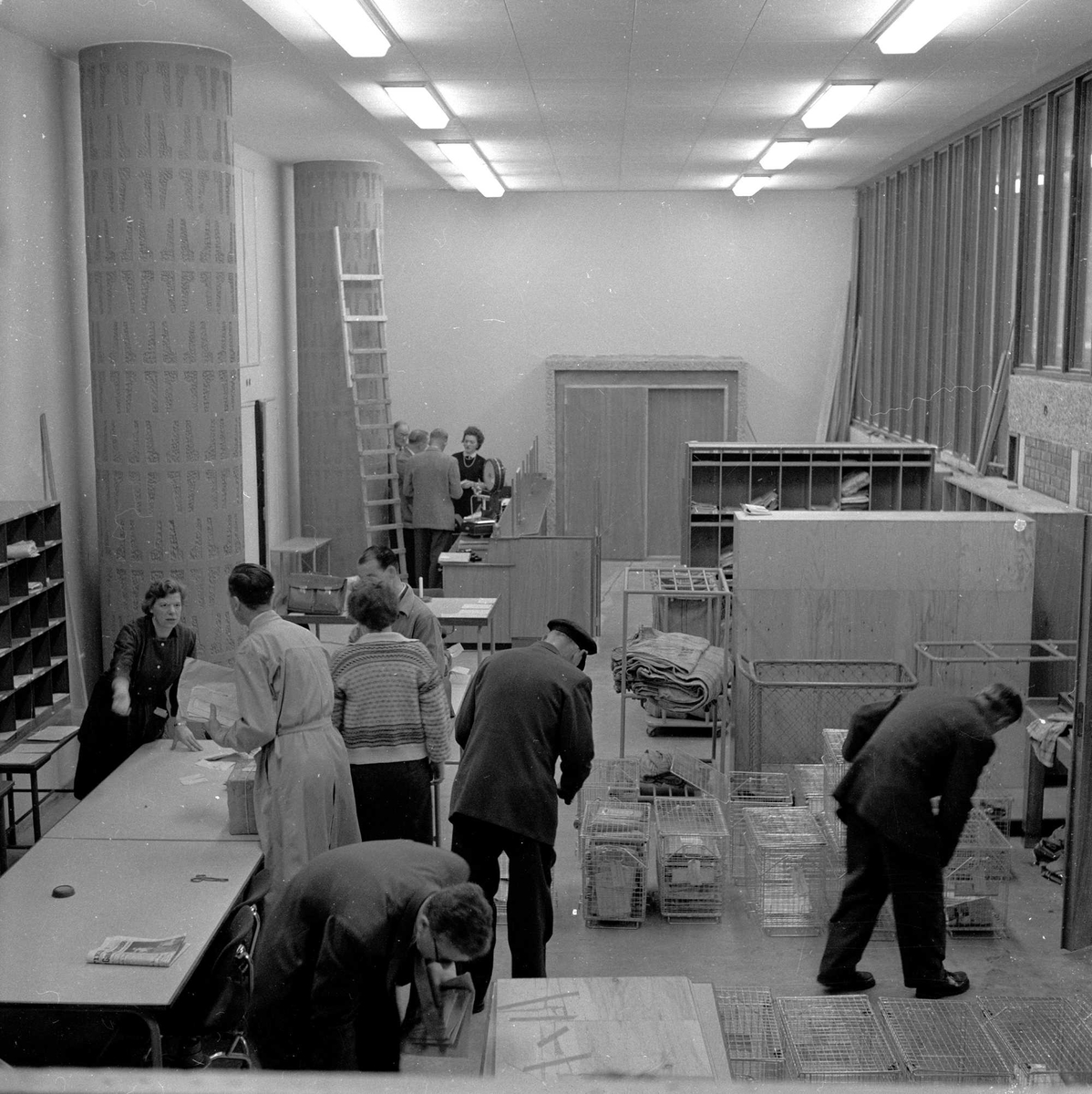 Regjeringskvartalet, Oslo, 01.10.1958. Regjeringsbygningen. Nytt portkontor.