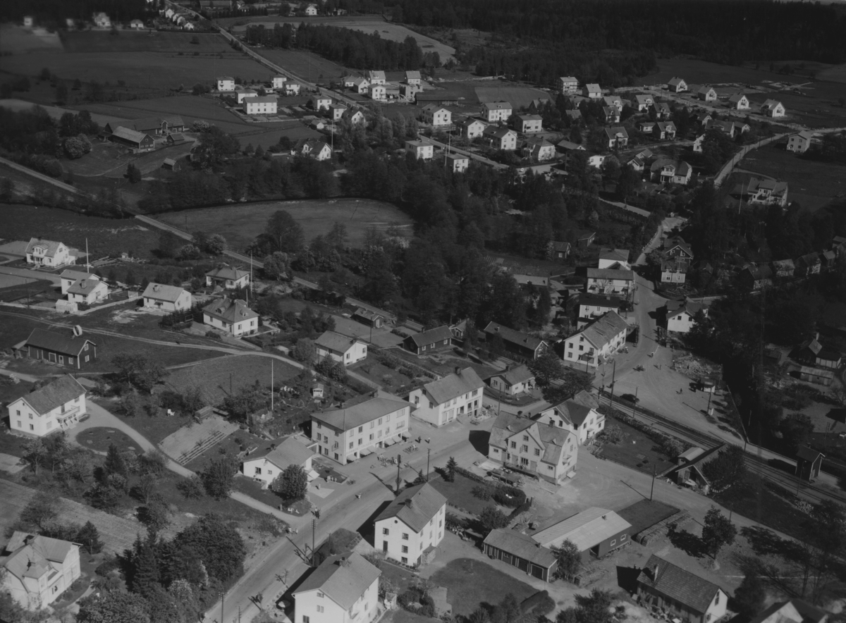 Flygfoto över Landsbro i Vetlanda kommun, Jönköpings län . M 993