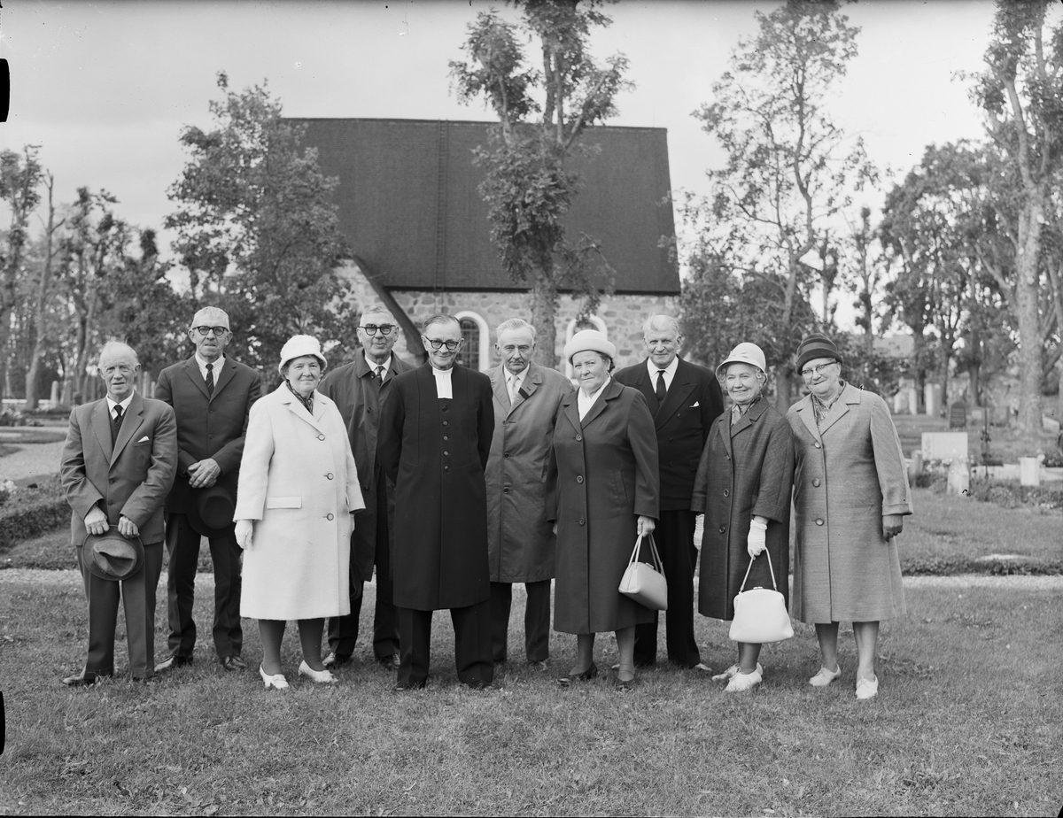 40-årsjubileumsträff för 1925 års konfirmander, Hökhuvud socken, Uppland 1965