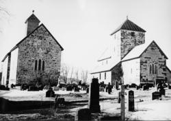 postskolen, søsterkirken, eksteriør, gravstøtter