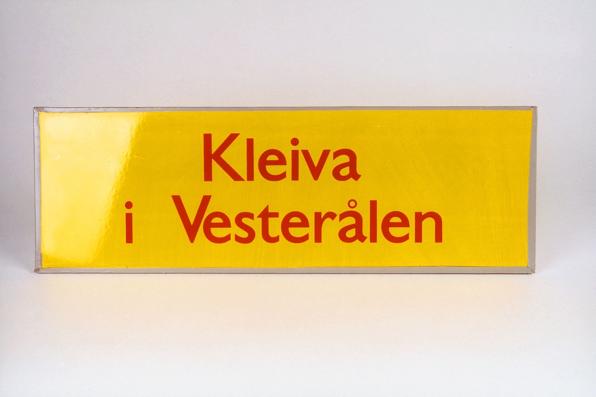 Postmuseet, gjenstander, skilt, stedskilt, stedsnavn, Kleiva i Vesterålen.