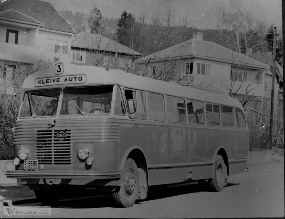 38 seters 1956 mod Volvo buss med reg nr T-8605 bygd av T.Knudsen karosserifabrikk.