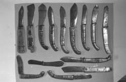 (Se Romsdalsmuseets årbok 1990) .Samling av "junger" på Roms