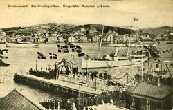 Fra Kroningsreisen i 1906.."Kongeskipet Heimdals ankomst".