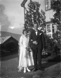 Bryllupsdagen 1931..(bfv. side 388)