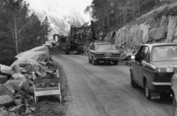 Vegutbygging på Bugge ved Hjellhammeren like øst for Bugge m