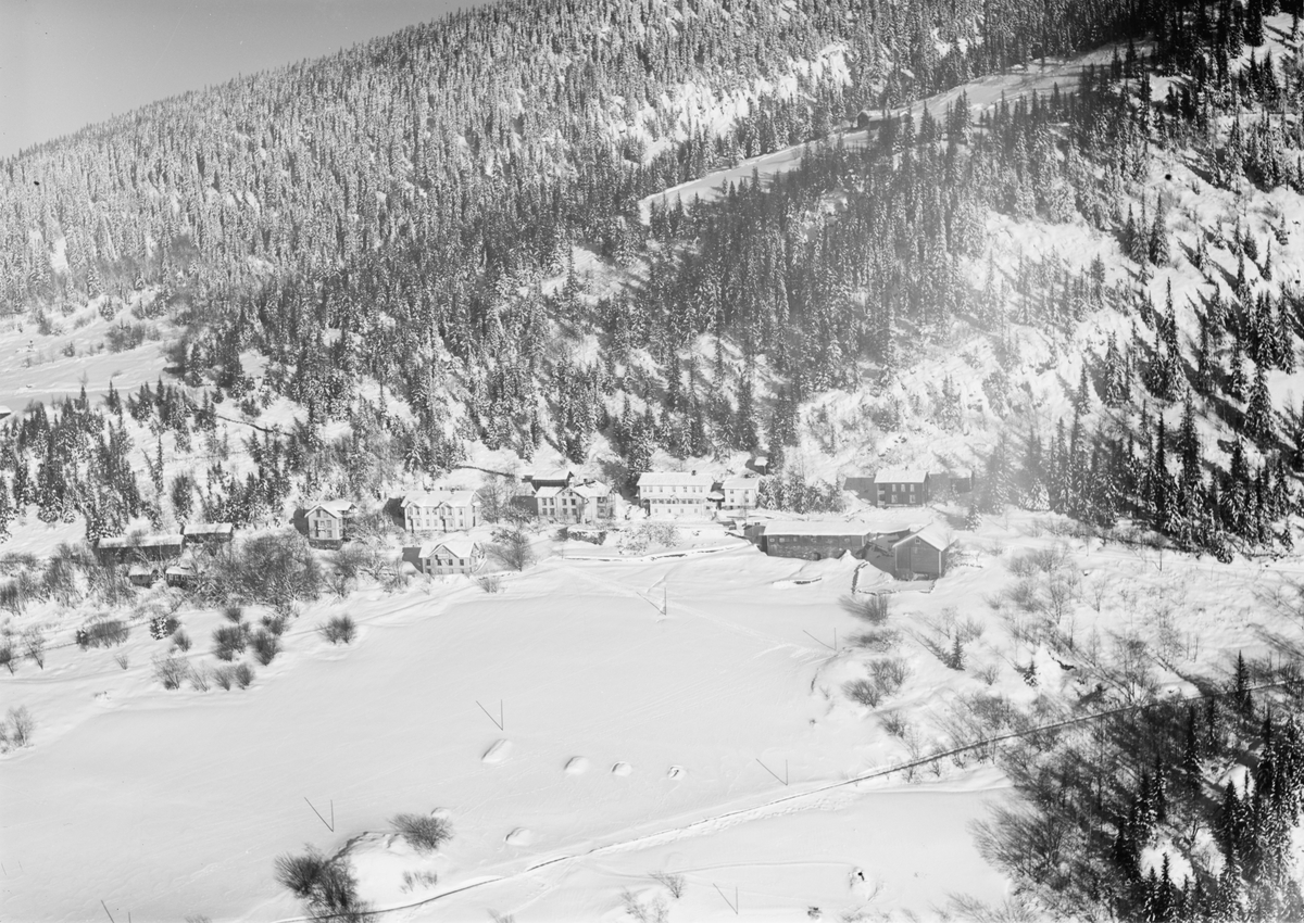 Lillehammer med Balberg Turisthotell, tidligere gårdsbruk og sanatorium, vinter