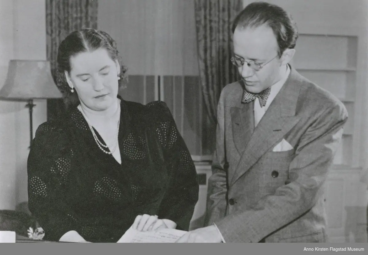 Kirsten Flagstad og hennes USA akkompagnatør Edwin McArthur 1937. Kirsten Flagstad and her USA accompanist Edwin McArthur 1937. 