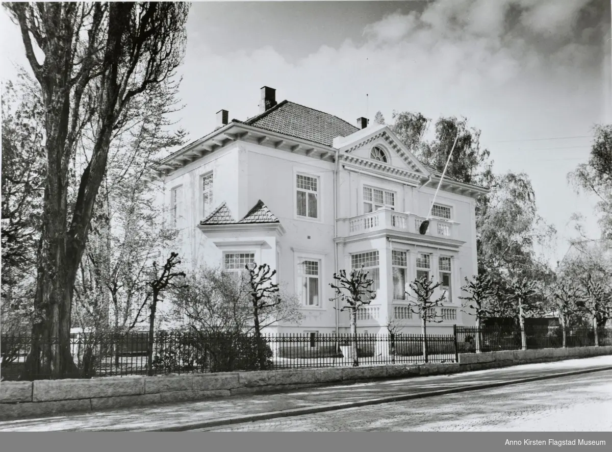Kirsten Flagstads hjem i Tidemandsgt. 6, Oslo. Kirsten Flagsta's home, Tidemandsgt. 6, Oslo. 
