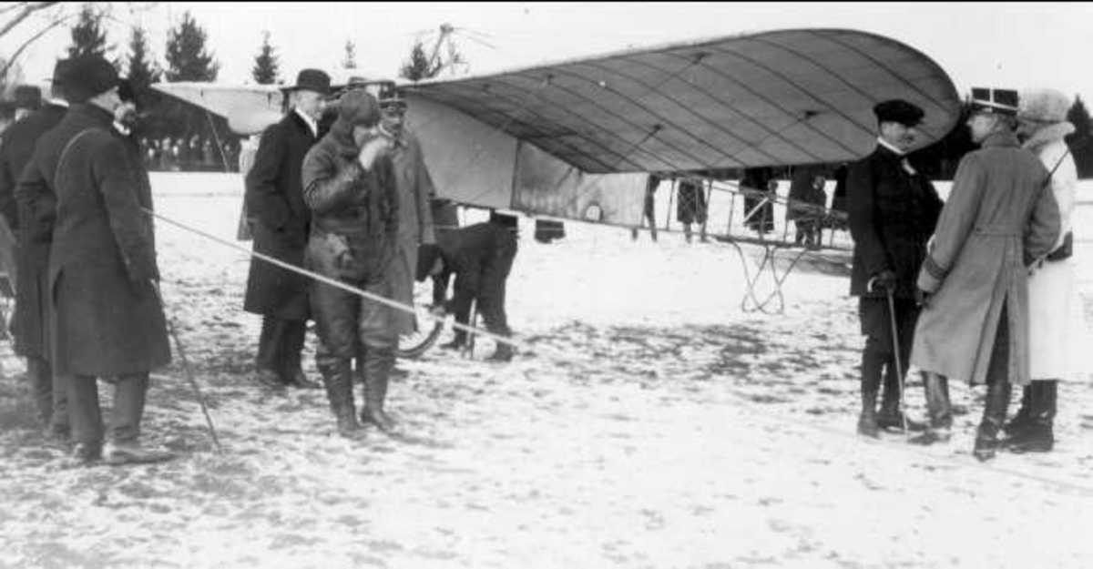 Skövde 1916, första flygplanet vid K 3.
