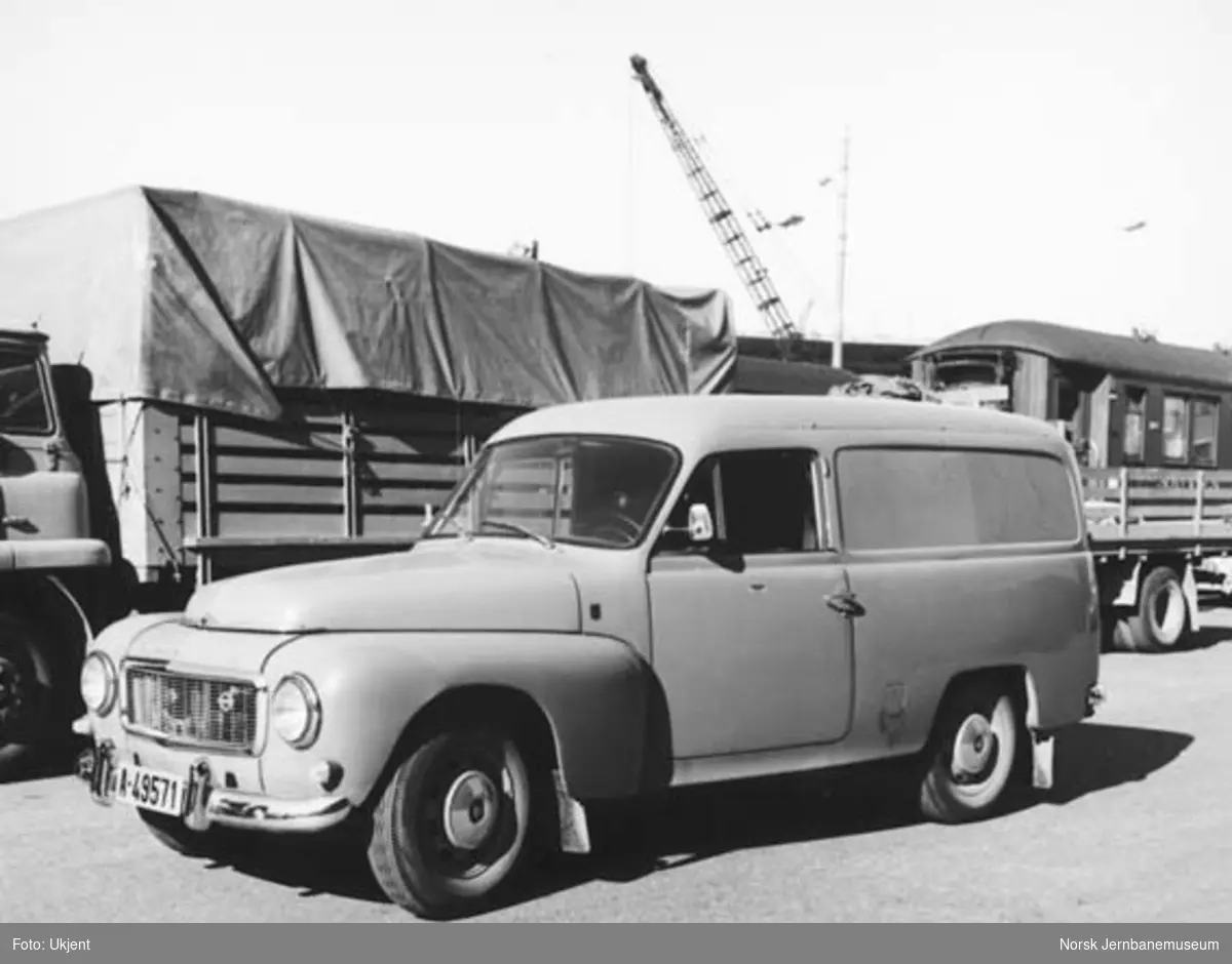 NSB varebil av merke Volvo