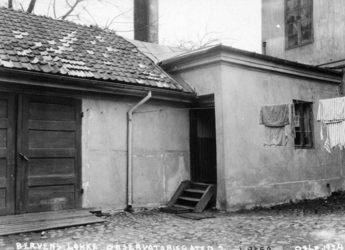 Bervens Løkke, Observatoriegata 2, Oslo 1924. Hus i gårdsrom.