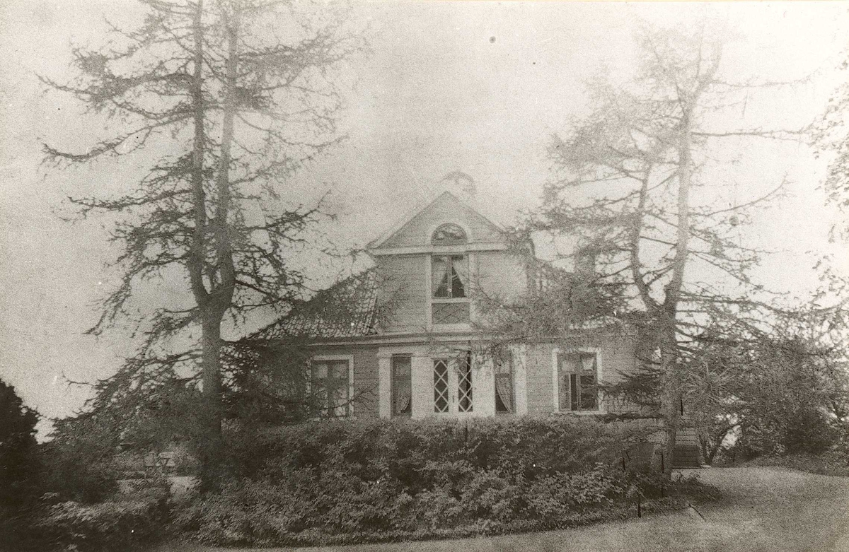 Villa "Terningsbekken", Drammensveien 82, Madam Juuls Løkke, Oslo. Nå direktørboligen Norsk Folkemuseum, bygning nr. 241.
