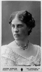 Portrett av Emma Aall, f. Lund.