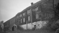 Stuebygning med tilstøtende driftsbygning, Kletthamran, Løns