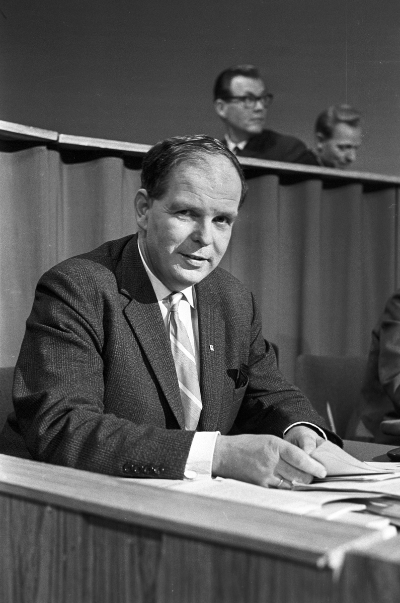 Serie. Fra stortingsvalget 1965. Valgdebatt. Fotografert 1965.