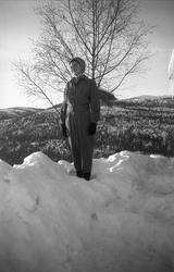 Gudrun (Guri) Arentz Waaler fotografert på feriestedet Ligar