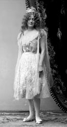 Portrett, frøken Wangen.