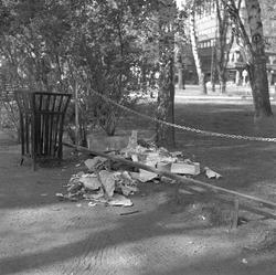 Forsøplet gate. Oslo 1956.