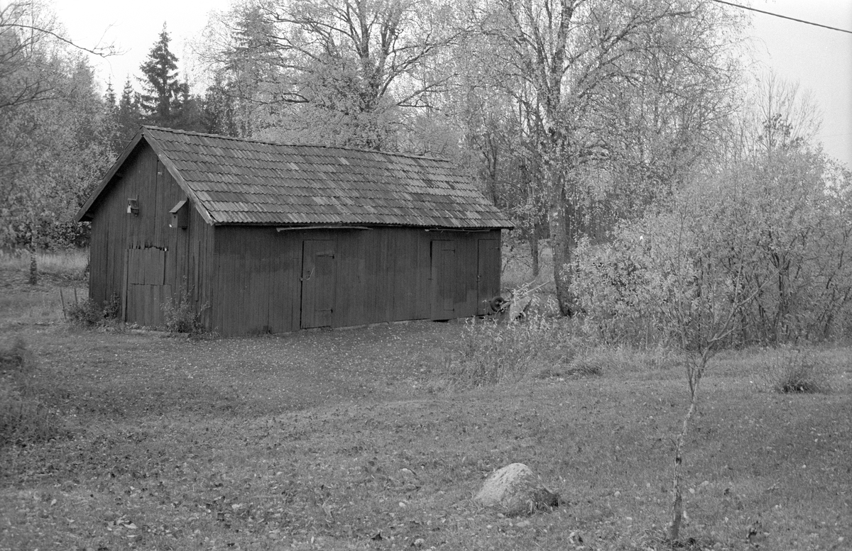Uthus, Jumkils - Björnarbo 1:1, Stenviken, Jumkil socken, Uppland 1983