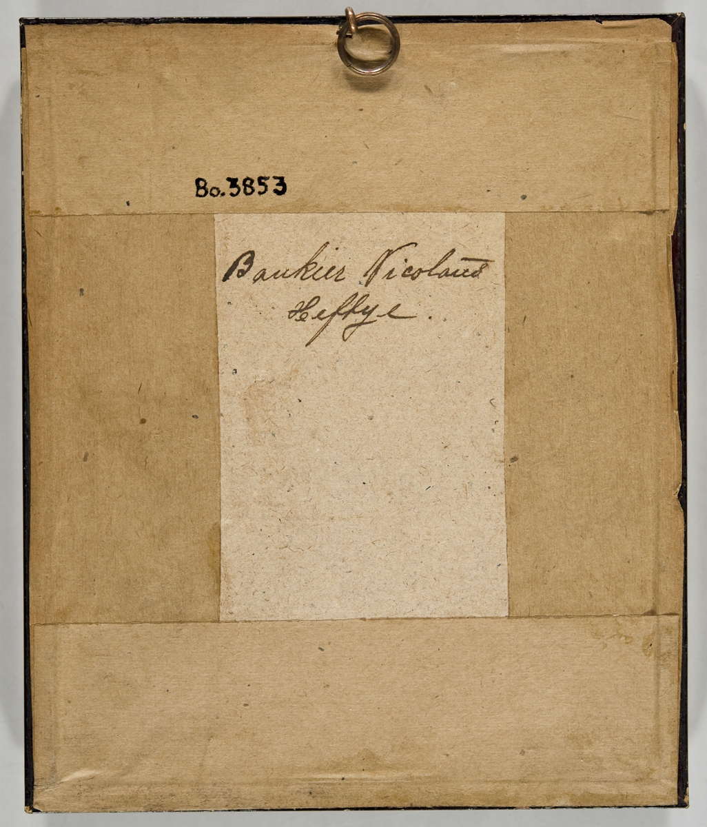 Portrett av sittende mann, knebilde.