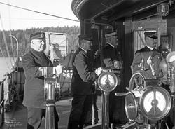 Admiral Børresen og befal på Eidsvold (b. 1899, Armstrong, N