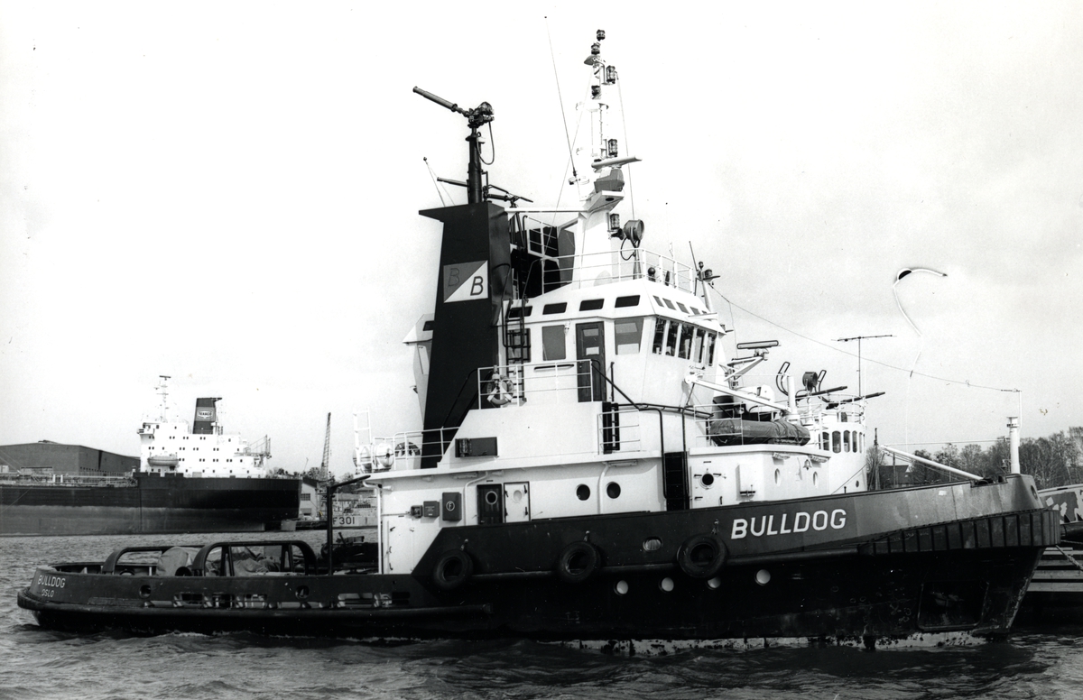 M/S Bulldog (b.1976, Kaarbøs mek. Verksted A/S, Harstad)