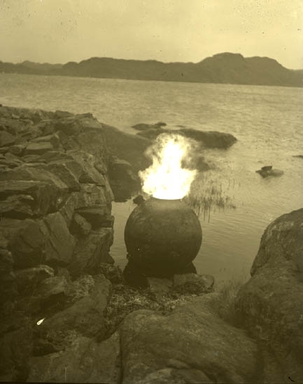 Utbränning av ilandfluten mina på Marstrand