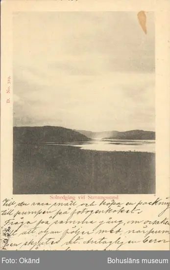Tryckt text på kortet: "Solnedgång vid Stenungsund."