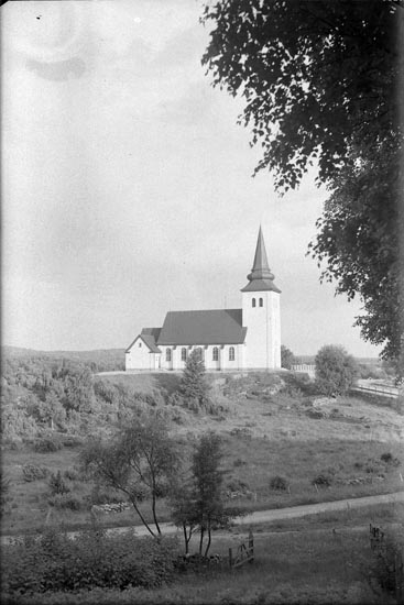 Enligt fotografens anteckningar: "1942, 43. Munkedals Kyrka".